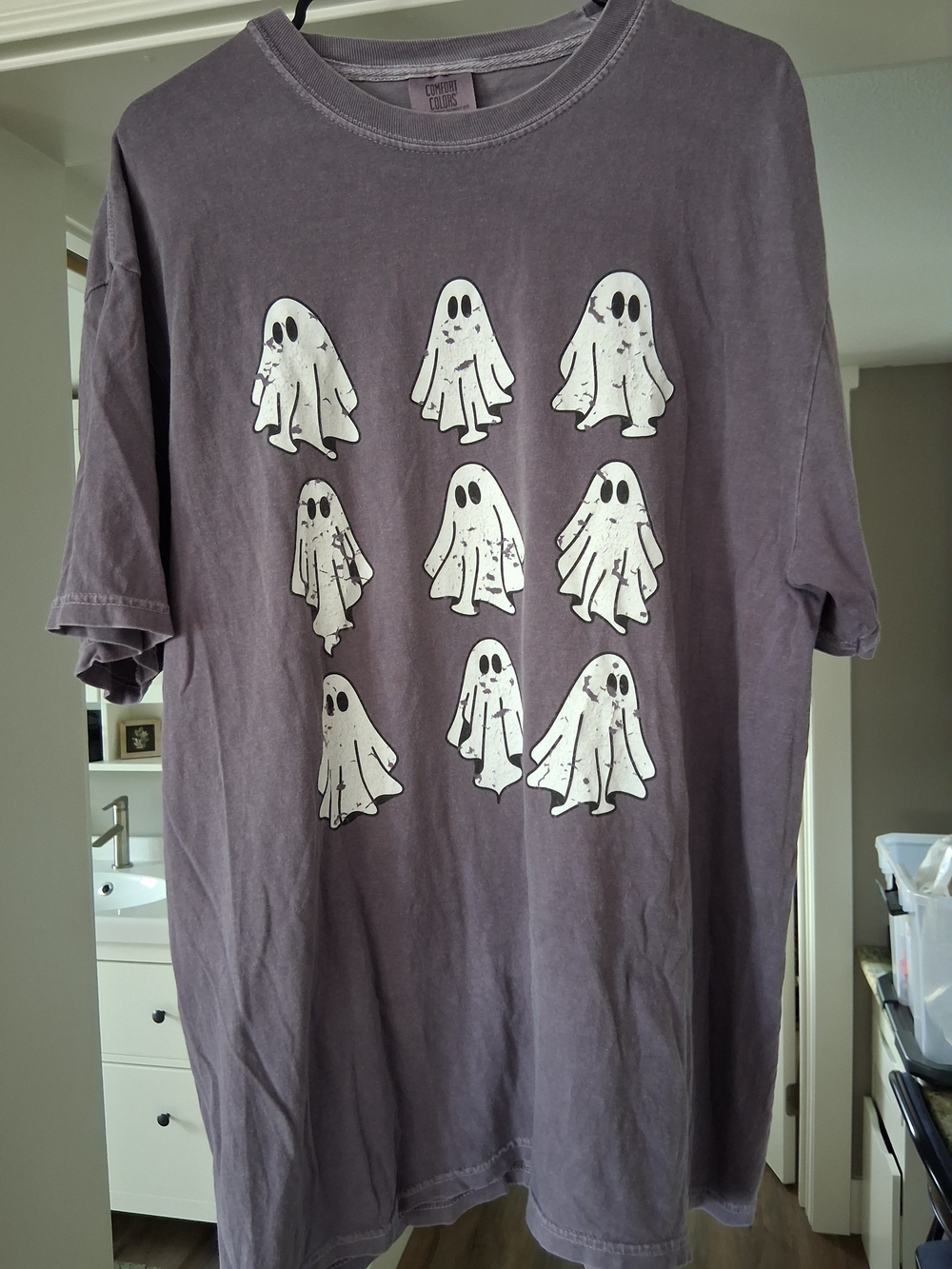 Comfort Colors Purple Ghost Graphic Short-Sleeve Tee
